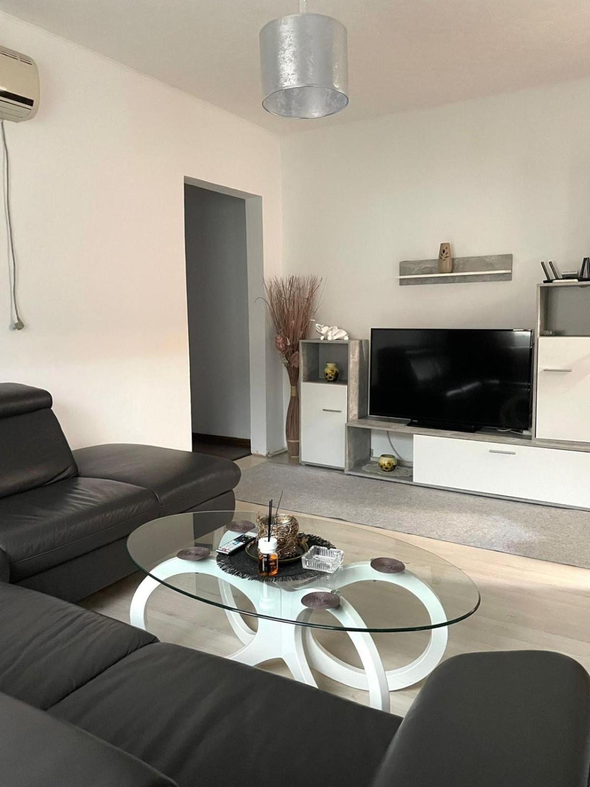 Apartament Inu Orsova Exterior photo